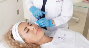 لیست بهترین مراکز مزوتراپی صورت در فسا + هزینه مزوتراپی صورت 1403