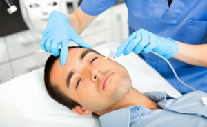 لیست بهترین مراکز کربوکسی تراپی در نی ریز + هزینه کربوکسی تراپی 1403