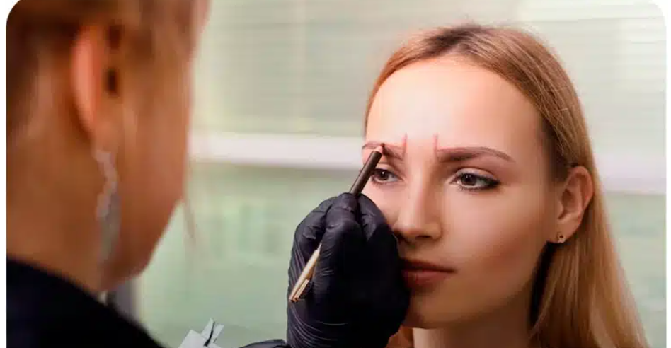 لیست بهترین مراکز کاشت ابرو در نی ریز + هزینه کاشت ابرو