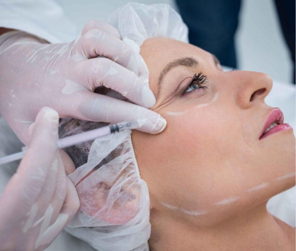 لیست بهترین مراکز تزریق چربی در نی ریز + هزینه تزریق چربی