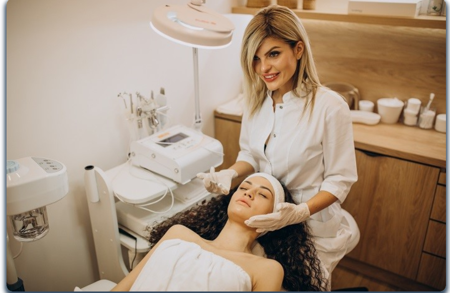 لیست بهترین کلینیک زیبایی در نی ریز + هزینه کلینیک زیبایی