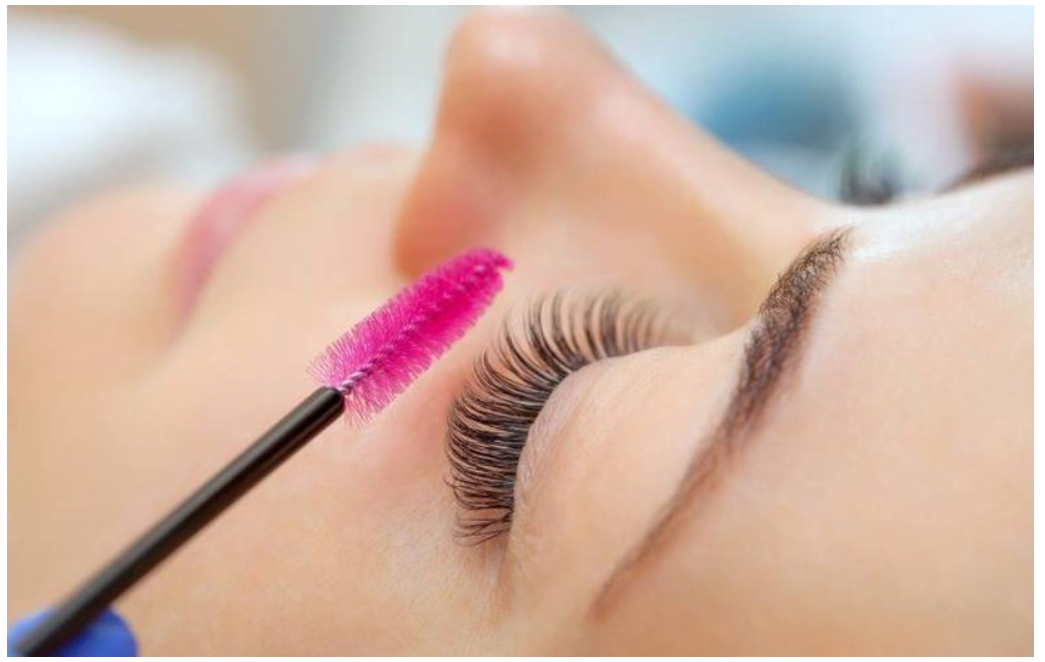 لیست بهترین مراکز لیفت مژه در اقلید + هزینه لیفت مژه