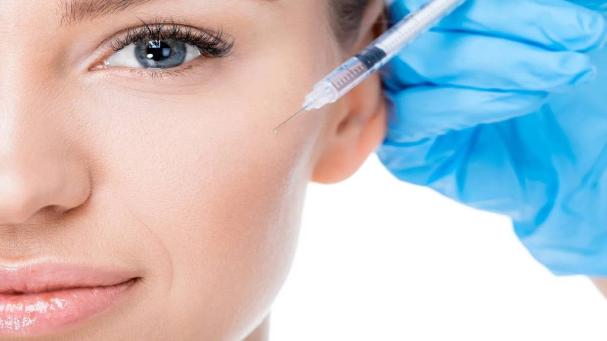 لیست بهترین مراکز تزریق مزوژل در اندرزگو + هزینه تزریق مزوژل