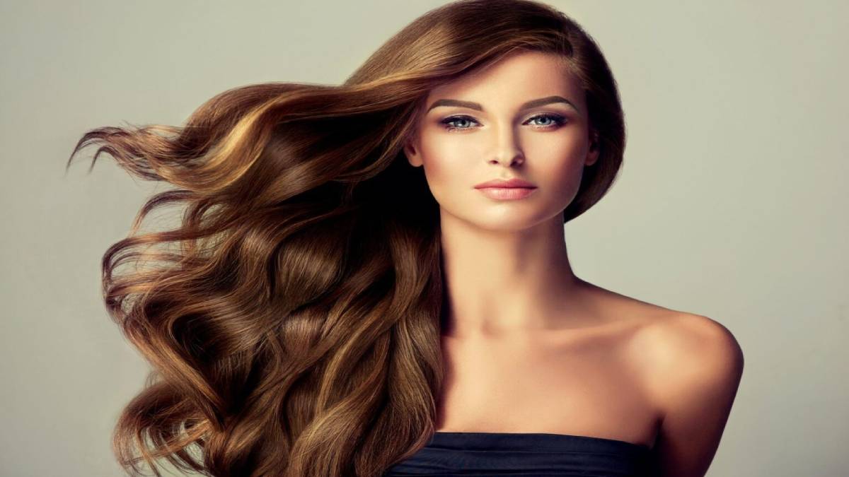 لیست بهترین مراکز رنگ و لایت مو در تجریش + هزینه رنگ و لایت مو