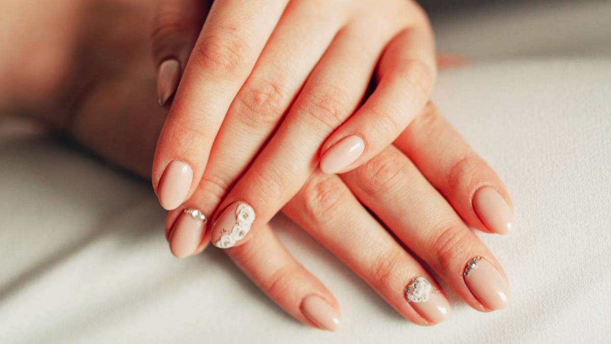 لیست بهترین مراکز کاشت ناخن در تجریش + هزینه کاشت ناخن