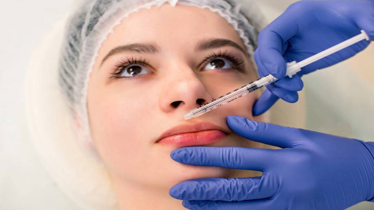 لیست بهترین مراکز تزریق فیلر در فرشته + هزینه تزریق فیلر