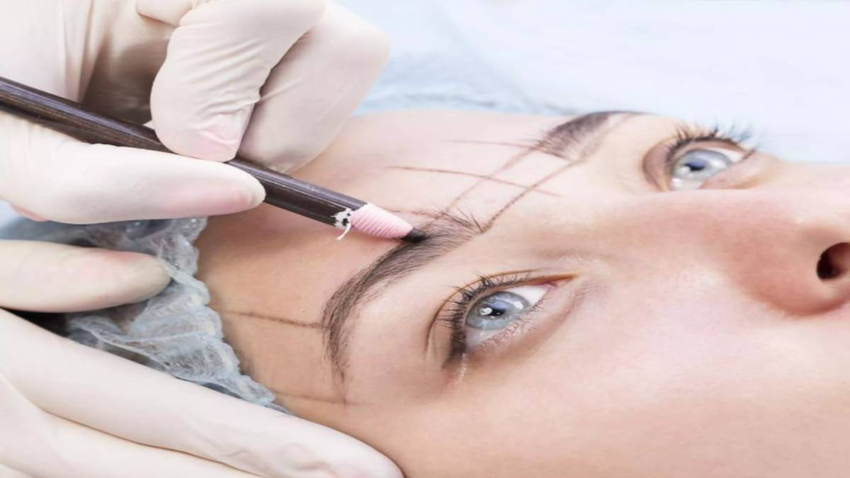 لیست بهترین مراکز میکروبلیدینگ در ولنجک + هزینه میکروبلیدینگ