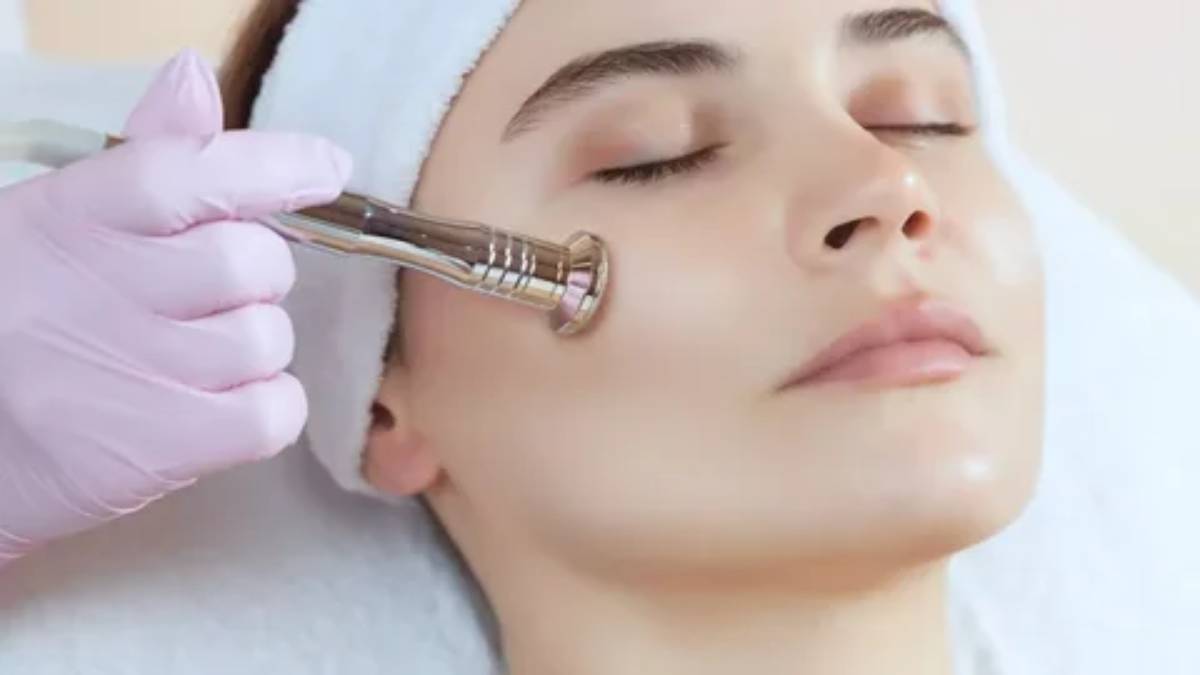 لیست بهترین مراکز میکرودرم در فرشته + هزینه میکرودرم