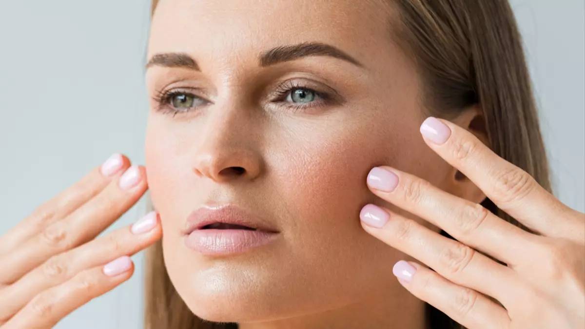 لیست بهترین مراکز جوانسازی پوست در فرشته + هزینه جوانسازی پوست
