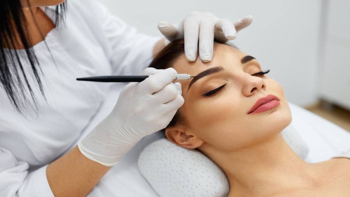 لیست بهترین مراکز میکروپیگمنتیشن در منظریه + هزینه میکروپیگمنتیشن