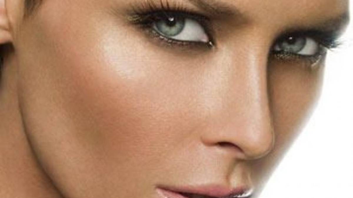 لیست بهترین مراکز پروتز گونه در منظریه + هزینه پروتز گونه