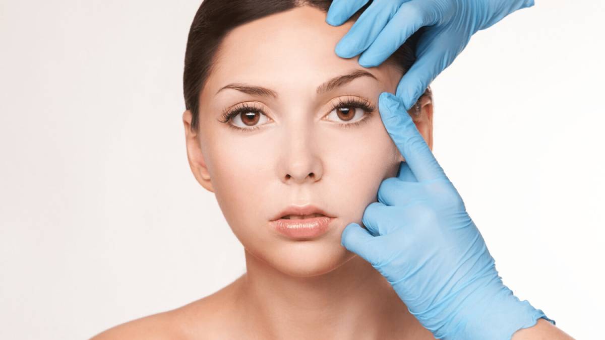 لیست بهترین مراکز جراحی لیفت ابرو در اقدسیه + هزینه جراحی لیفت ابرو