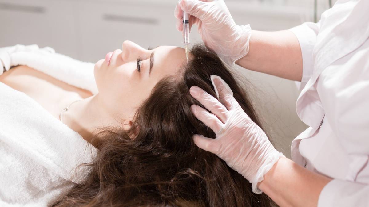 لیست بهترین مراکز مزوتراپی مو در پاسداران + هزینه مزوتراپی مو