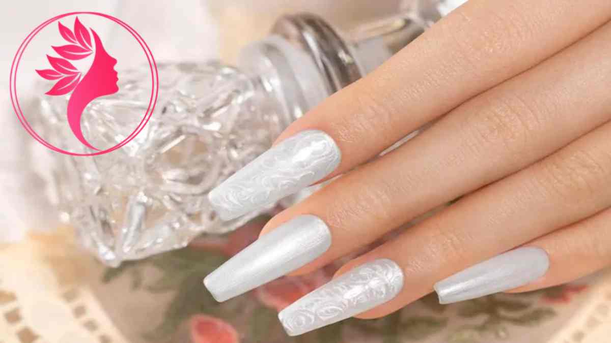 لیست بهترین مراکز کاشت ناخن در شهرک غرب + هزینه کاشت ناخن