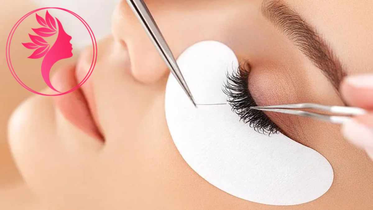 لیست بهترین مراکز اکستنشن مژه در آجودانیه + هزینه اکستنشن مژه